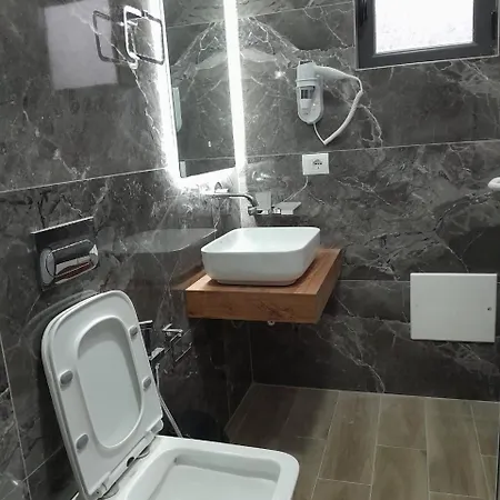 Lida Appartement Sarandë